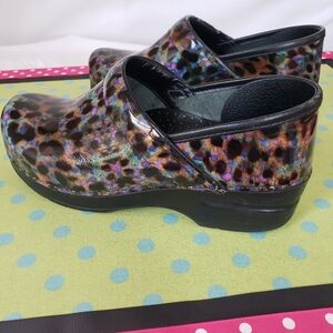 Dansko Professional Iridescent Leopard Women's  Clog Size 38 Size 7.5 VGC
